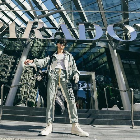 Paradox Vancouver Bagian luar foto