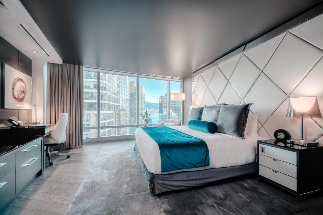 Paradox Vancouver Bagian luar foto