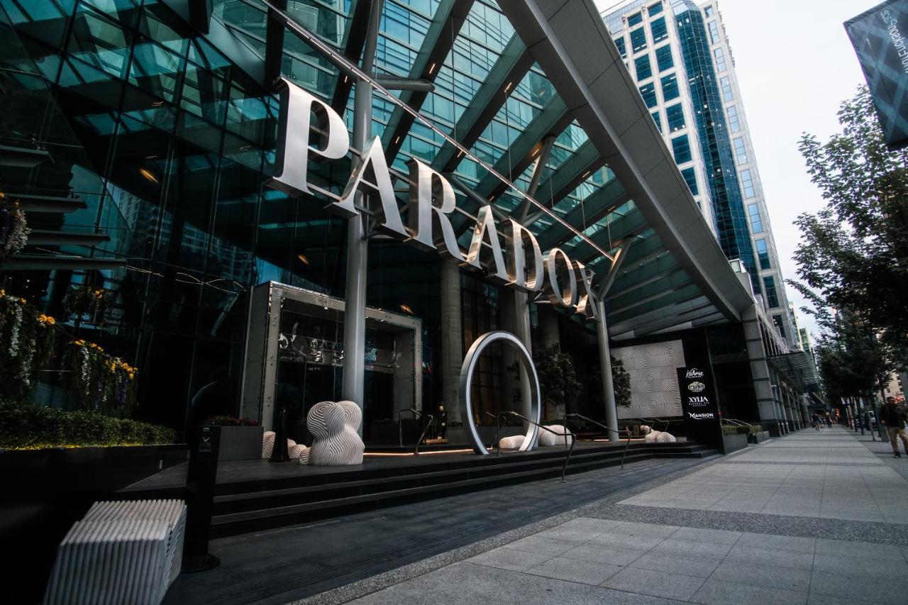 Paradox Vancouver Bagian luar foto